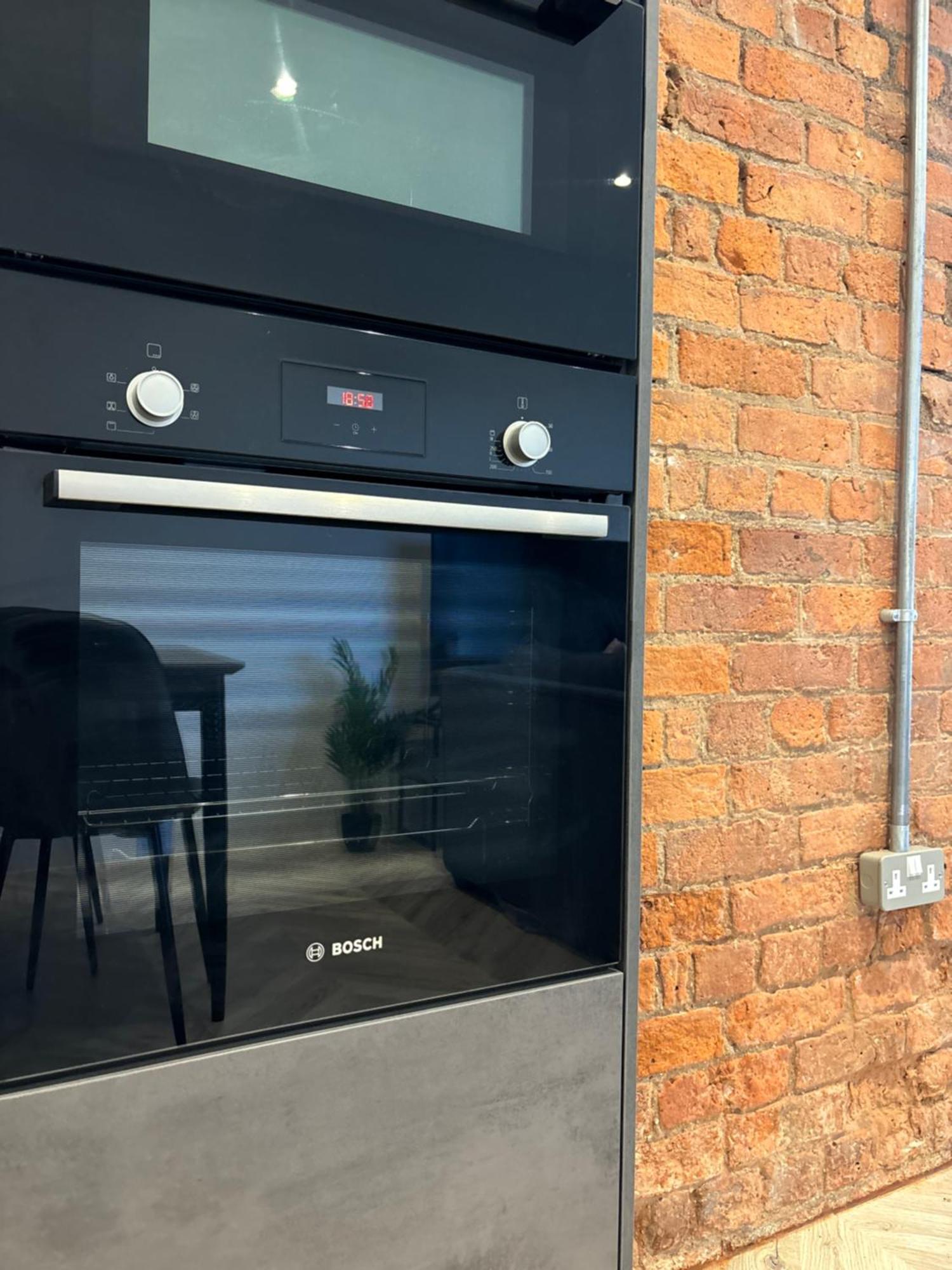 Manchester Apt, Free Parking, Business, Couples & Families 외부 사진